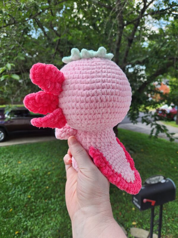 Strawberry Axolotl - Image 2