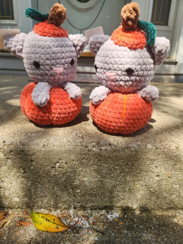 Grey Kitten in Pumpkin Plush - Image 3
